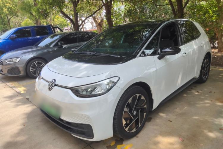 Used Volkswagen ID.3 2025 Smart Model Outstanding Oxygen Edition