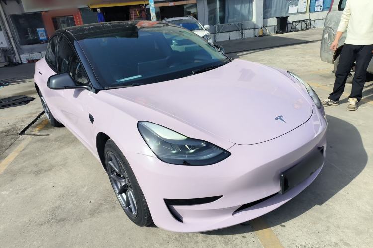 Used Tesla Model 3 2022 Rear-Wheel-Drive Version Front Right 45 Deg