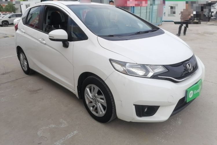 Used Honda Fit 2014 1.5L EX CVT Elite Model Front Right 45 Deg