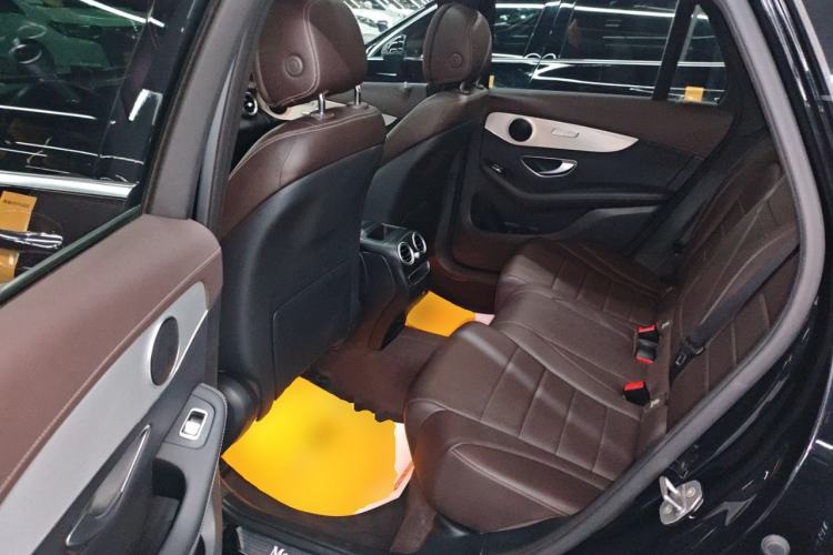 Used Mercedes-Benz GLC 2022 Refreshed GLC 260 L 4MATIC Dynamic Edition Left Rear Seat