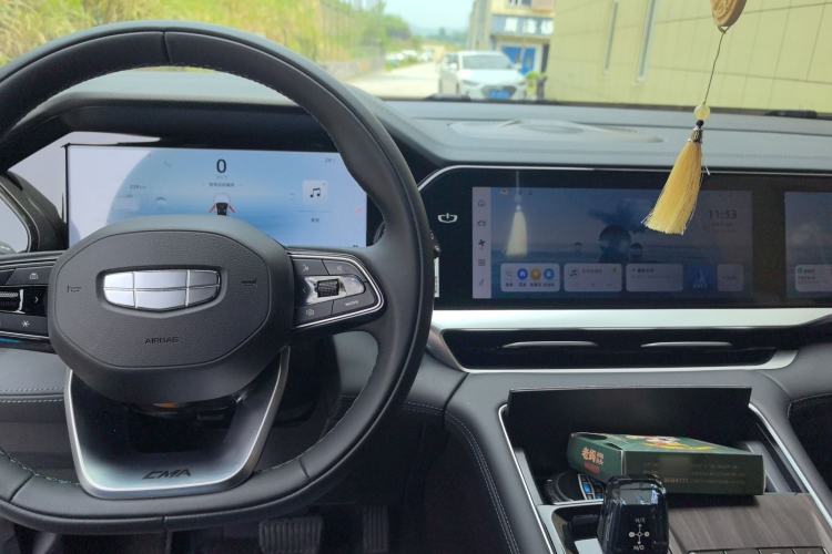 Used Geely Auto Monjaro L 2025 Dongfang Yao 2.0TD Automatic Lanxing Edition Center Console