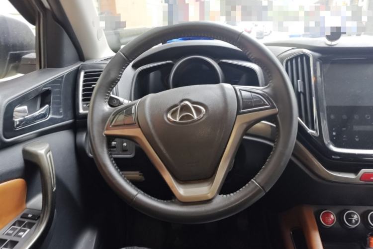 Used CHANGAN OSHAN CX70 2017 Facelifted CX70T 1.5T Manual High-Performance Edition
