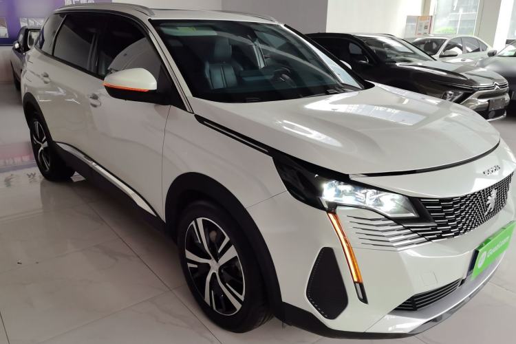 Used Peugeot 5008 2021 360THP 5-Seater Strength Edition Front Right 45 Deg