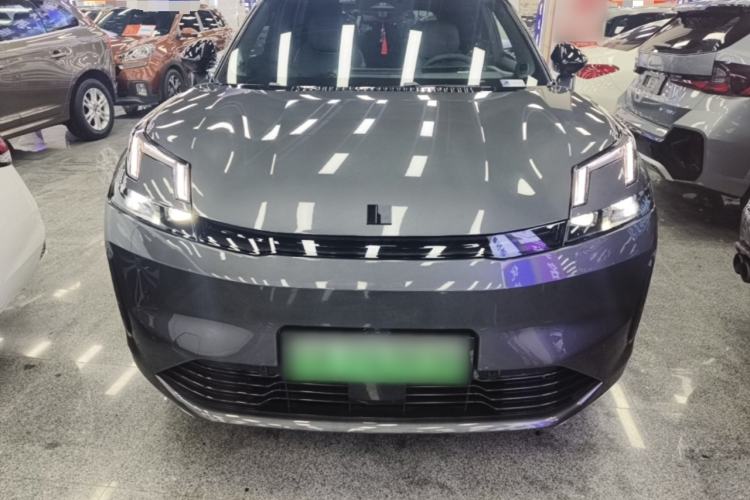 Used Lynk & Co 08 EM-P 2023 120km Long-Range Halo