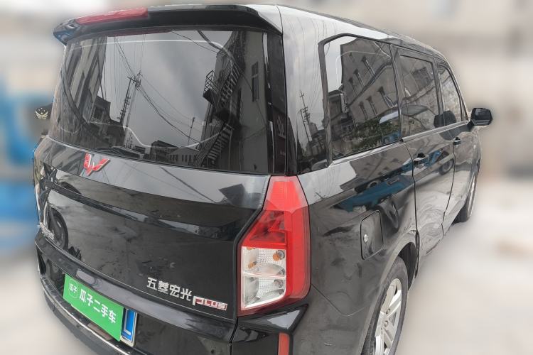 Used Wuling Hongguang PLUS 2019 1.5T Manual Comfort Version 7 Seats