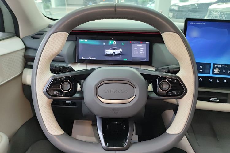 Used Lynk & Co 06 EM-P 2023 EM-P 126 Long-Range Halo