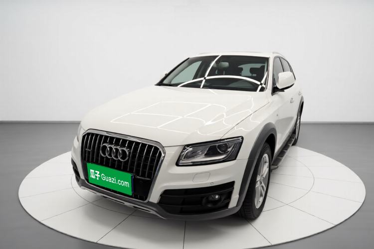 Used Audi Q5 2017 Plus 40 TFSI Technology Model