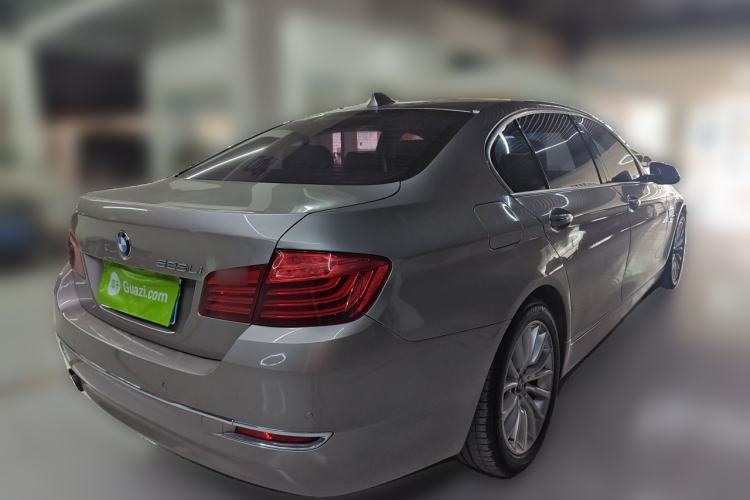 Used BMW 5 Series 2014 525Li Luxury Design Package Rear Right 45 Deg