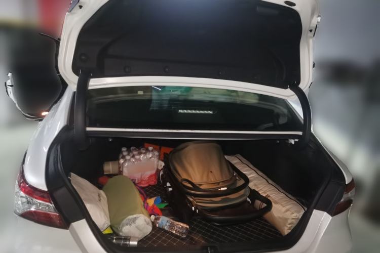 Used Toyota Camry 2019 Revised Version 2.0G Luxury Edition Trunk