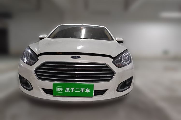 Used Ford Escort 2015 1.5L Automatic Fashion Model
