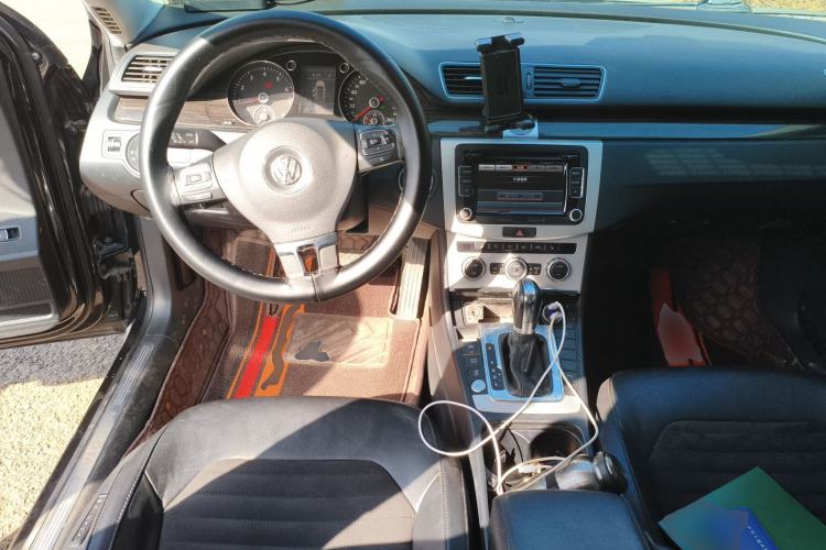 Used Volkswagen Magotan 2012 Facelift 2.0 TSI Prestige Model Steering Wheel