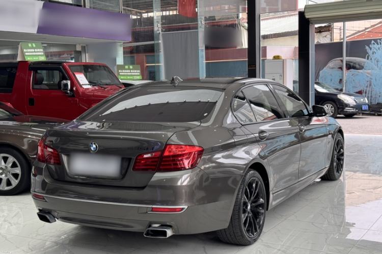 Used BMW 5 Series 2014 535Li Leading Model Exterior 1