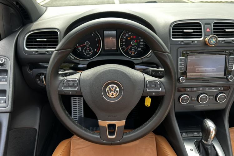 Used Volkswagen Golf 2012 1.4TSI Luxury Convertible Edition