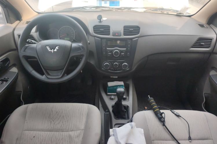 Used Wuling Hongguang 2020 1.2L S Base Model China VI LSI
