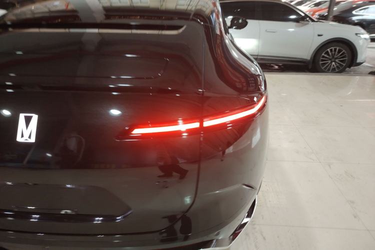 Used Avatr 12 2026 Ultra Pure-Electric All-Wheel-Drive Version Right Rear Taillight