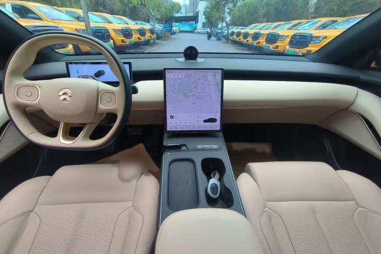 Used Nio ET5T 2024 75kWh Touring Interior 4