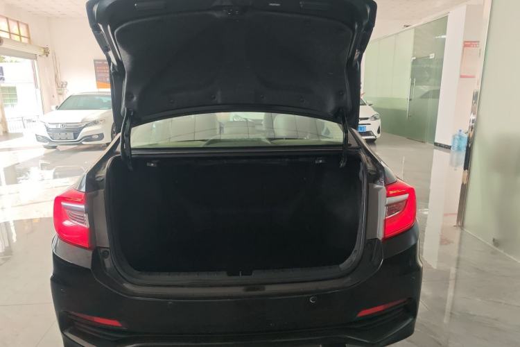 Used Honda Crider 2015 1.8L automatic comfort version