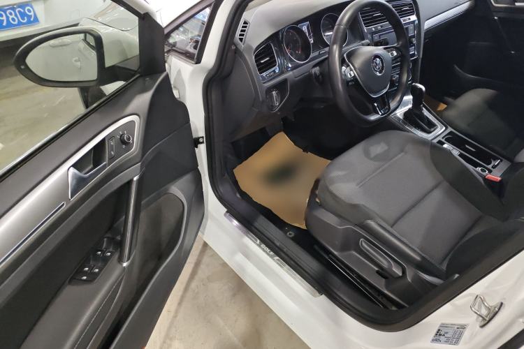 Used Volkswagen Golf 2018 1.6L Automatic Comfort Model