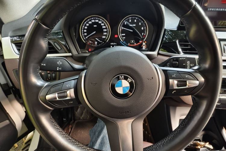 Used BMW X1 2021 sDrive25Li Leading Model Steering Wheel