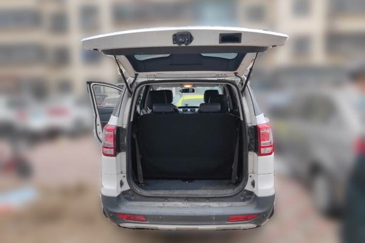 Used HYOSOW S3 2014 1.5L Luxury Version China IV Emission Standard
