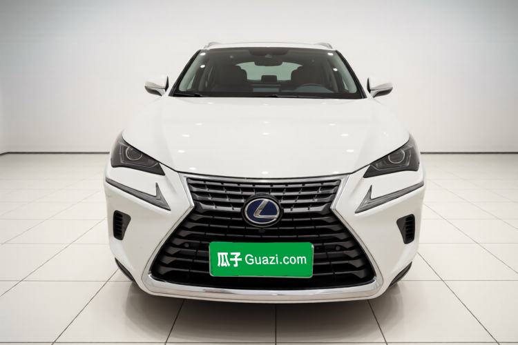Used Lexus NX 2018 300h Front-Wheel-Drive FENGSHANG Version China V Emission Standard
