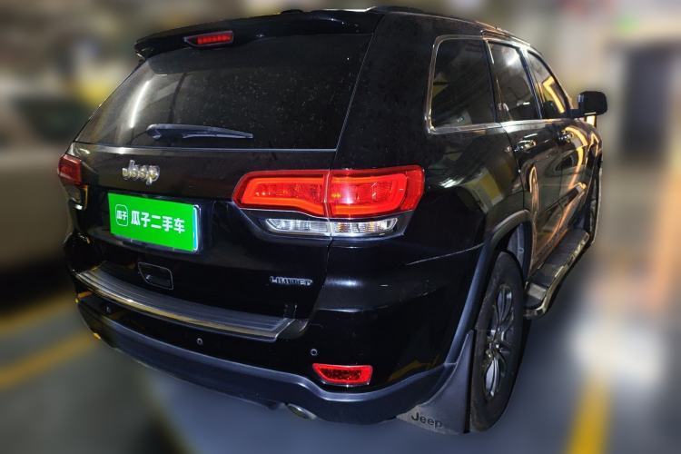 Used Jeep Grand Cherokee 2014 3.0L Comfort Navigation Edition Rear Right 45 Deg