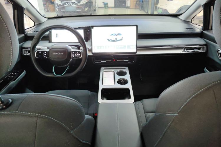 Used AION Y 2022 Plus 70 Enjoy Edition Center Console