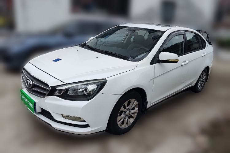 Used Soueast V5 Lingzhi 2015 Plus 1.5L Manual Smart Edition