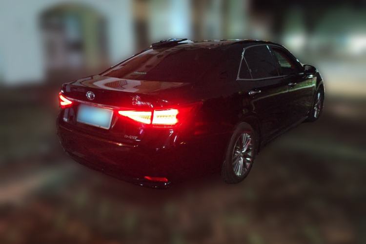 Used Toyota Crown 2015 2.0T Fashion Edition
