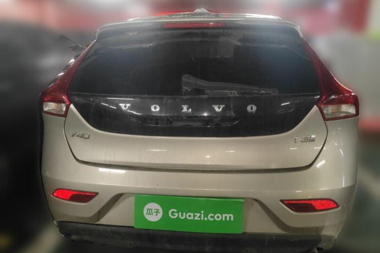 Used Volvo V40 2017 T3 Zhiya Edition
