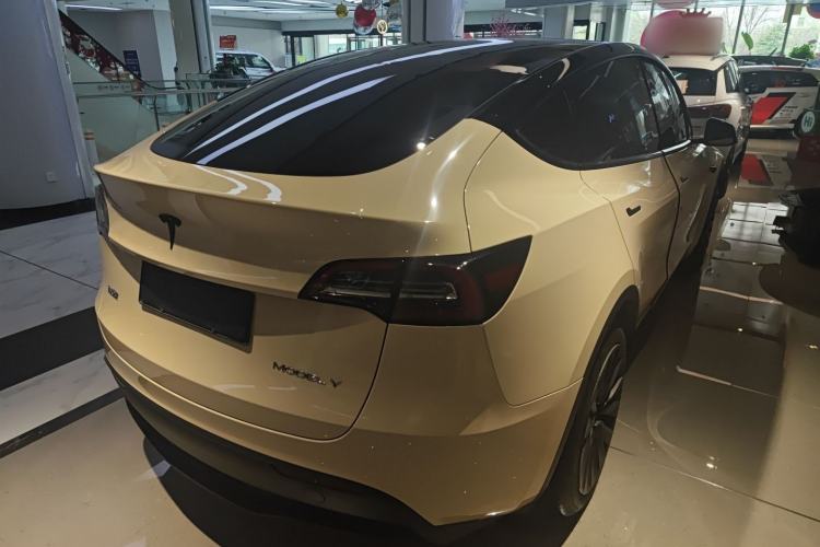 Used Tesla Model Y 2024 Rear-Wheel-Drive Version
