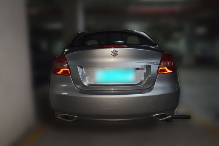 Used Suzuki Kizashi 2011 2.4L Two-Wheel Drive Manual Standard Edition
