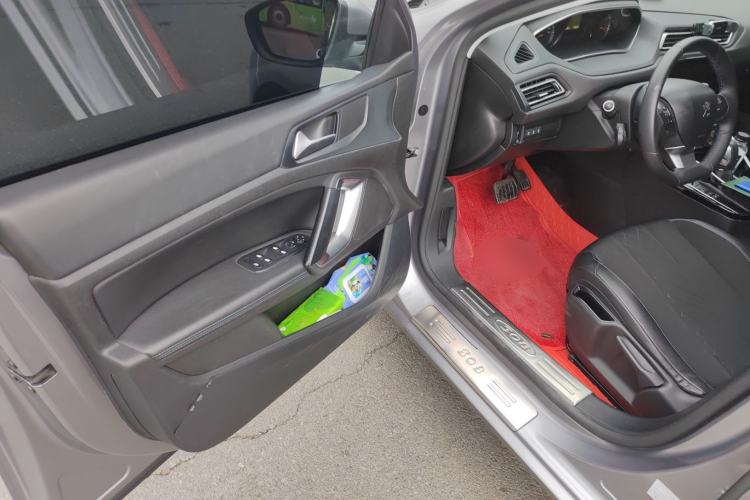 Used Peugeot 308 2016 1.6L Automatic Luxury Edition
