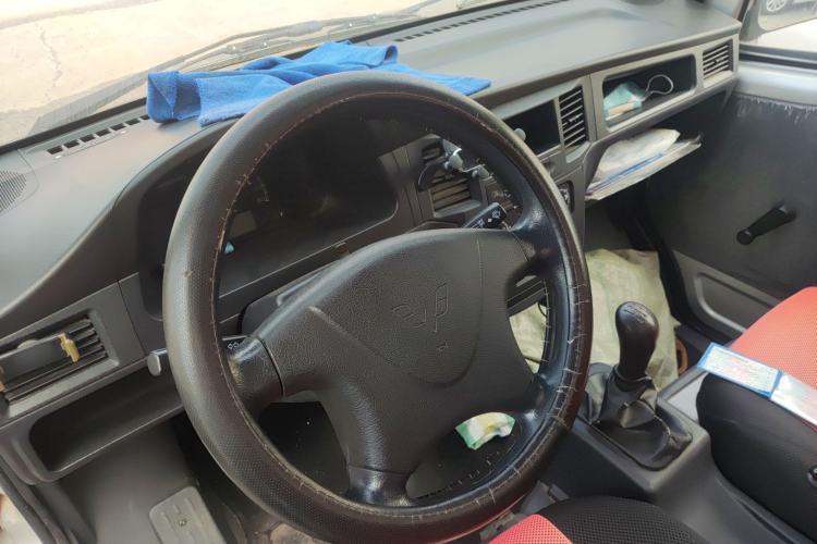 Used Wuling Zhiguang Small Truck 2020 1.2L Single Cab Steering Wheel