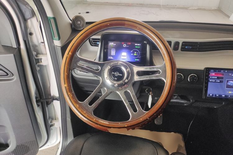 Used Wuling Hongguang MINIEV 2020 Zizai Version Lithium-NMC Steering Wheel