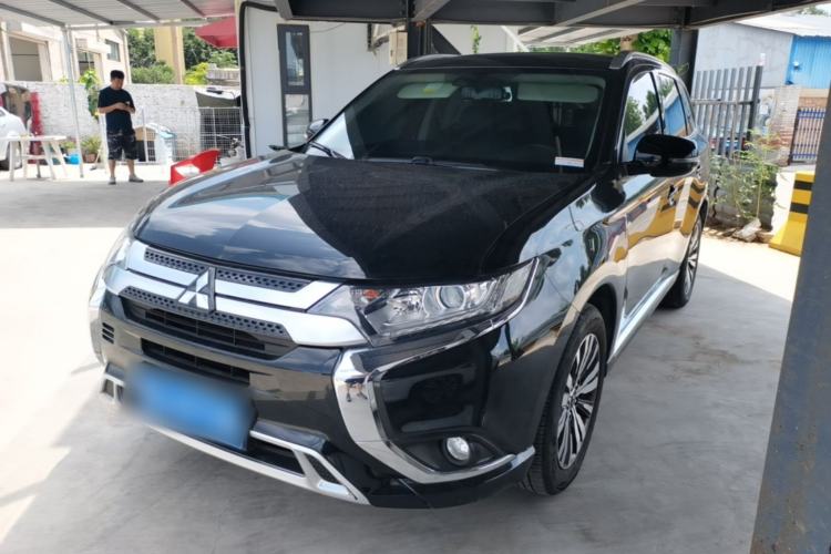 Used Mitsubishi Outlander 2020 2.0L Two-Wheel Drive Enjoyment Version 5 Seats