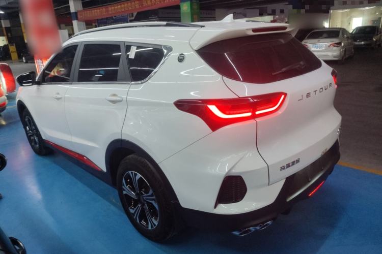 Used JETOUR X70 2023 1.5T DCT Beyond PRO Edition 5-Seater
