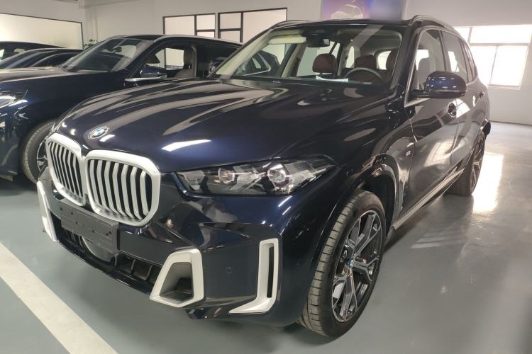 Used BMW X5 2023 xDrive 30Li Luxury M Sport Package