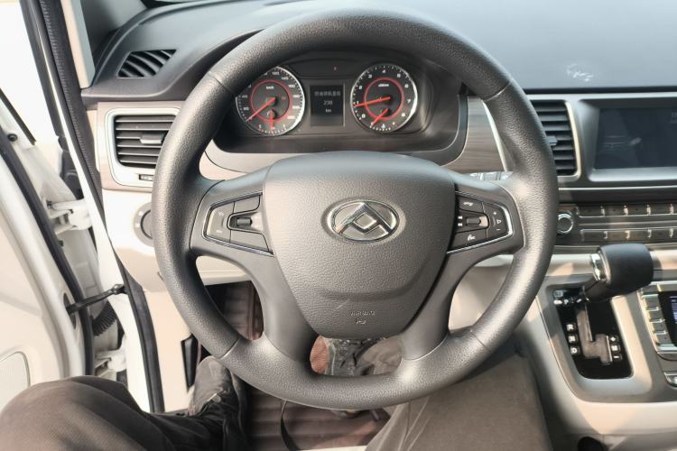 Used SAIC MAXUS G10 2021 2.0T Automatic Elite Edition Gasoline 7-Seater Steering Wheel