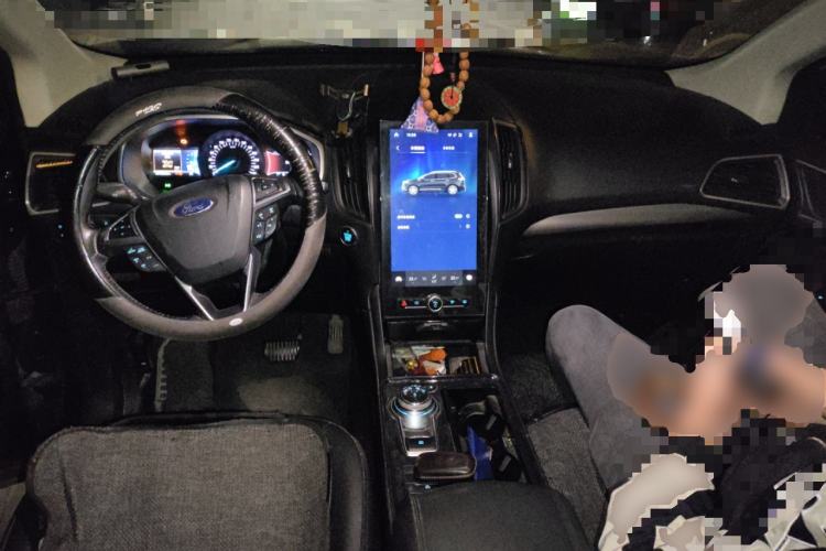 Used Ford Edge 2020 EcoBoost 245 Two-Wheel-Drive Platinum Edition 5 Seats Center Console