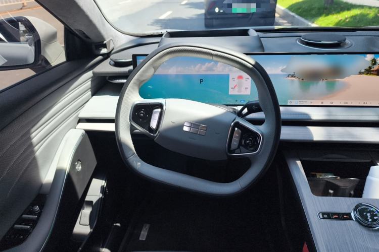 Used Geely Galaxy E8 2024 665 km Range Rear-Drive Starship Long-Range Version Steering Wheel