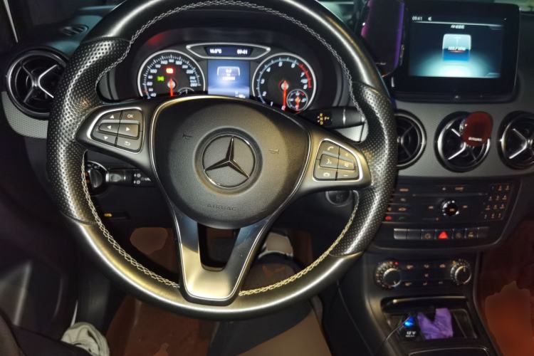 Used Mercedes-Benz B-Class 2015 B 200 Sport Edition