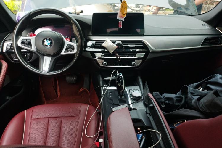 Used BMW 5 Series 2022 530Li Leading Model M Sport Package Center Console