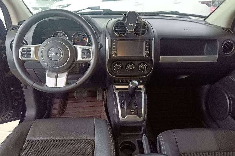 Used Jeep Compass 2014 Revised Version 2.4L Four-Wheel Drive Comfort Edition
