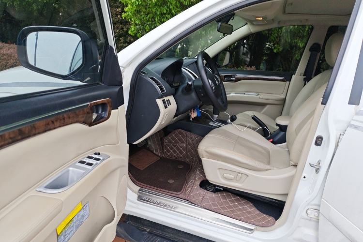 Used Mitsubishi Pajero Sport 2013 3.0L Automatic 4x4 Flagship Edition Driver Seat