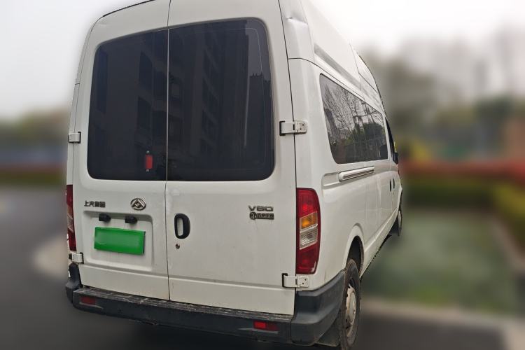 Used SAIC MAXUS Xintu V80 2019 2.5T Classic Model 6-Speed Manual – Aoyuntong Modified Version with Long Wheelbase High Roof and 7 Seating Capacity
