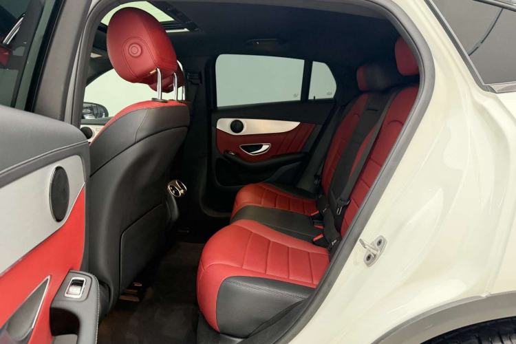 Used Mercedes-Benz GLC Coupe 2021 GLC 260 4MATIC Coupe SUV Interior 4