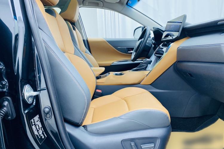 Used Toyota Venza 2022 2.0L CVT Four-Wheel Drive Supreme Edition Interior 3