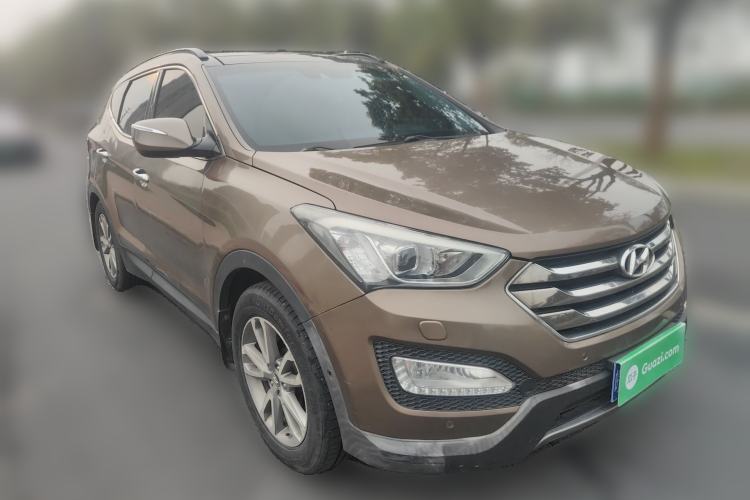 Used Hyundai Santa Fe 2013 2.0T Automatic All-Wheel Drive Top Trim