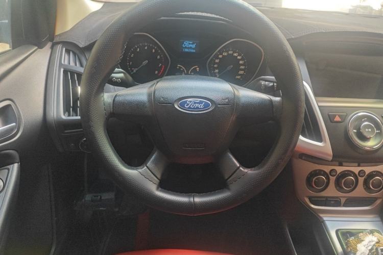 Used Ford Focus 2012 Hatchback 1.6L Manual Comfort Model